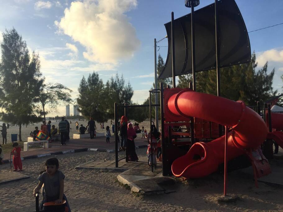 Melaka Beach Villa Kelebang Besar Экстерьер фото
