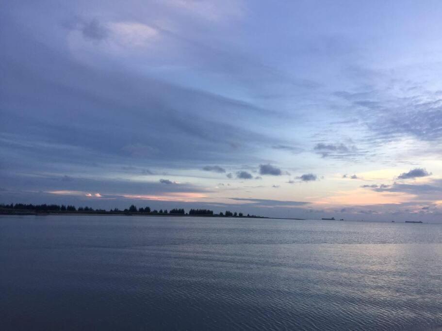 Melaka Beach Villa Kelebang Besar Экстерьер фото